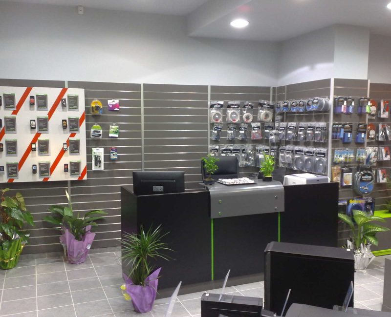 Δίκτυο καταστημάτων υπολογιστών Hassller & Miller