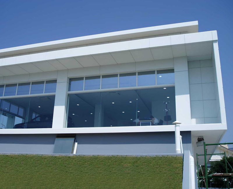 Καταστήματα & συνεργεία BMW